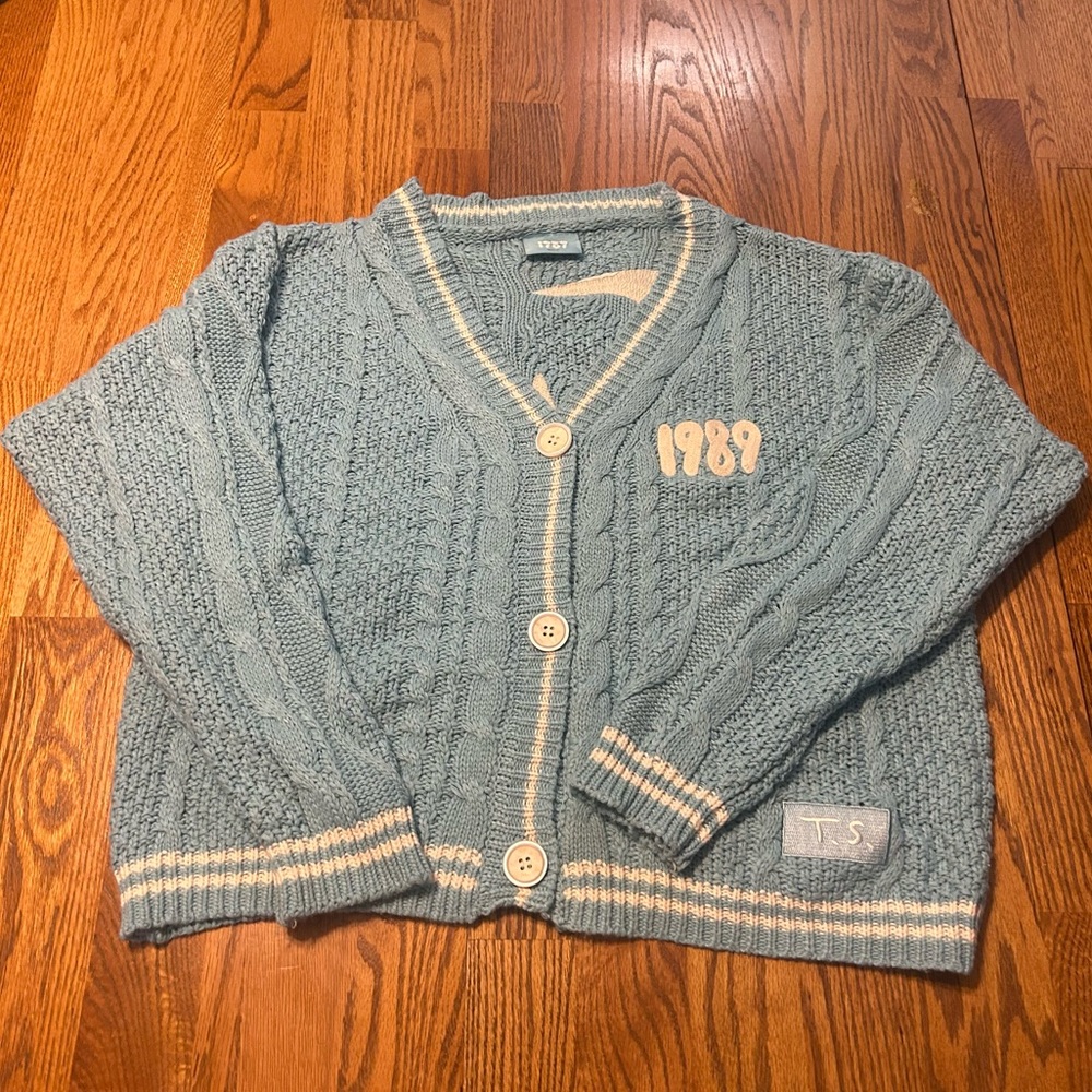 Taylor Swift 1989 (Taylor’s Version) Cardigan MD/LG
